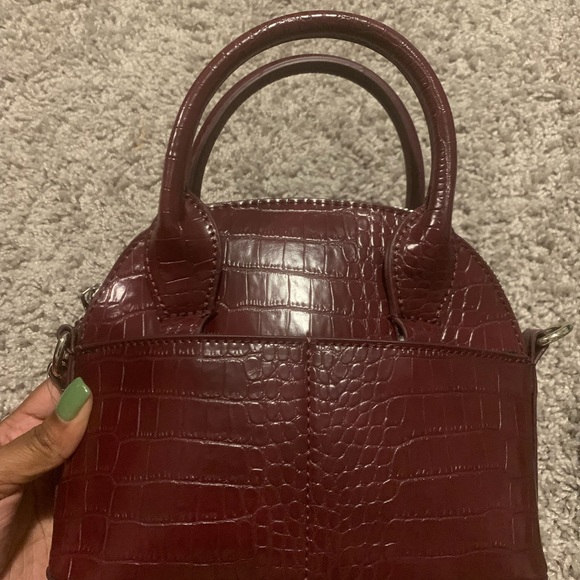 Burgundy Bowling Bag - Perfect for fall and winter - Picture 2 of 4